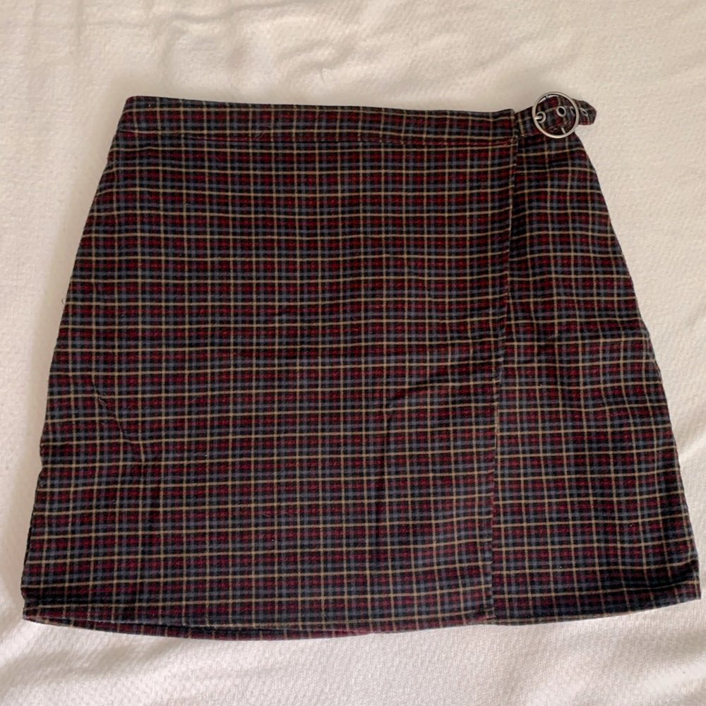 Hollister high-rise skirt